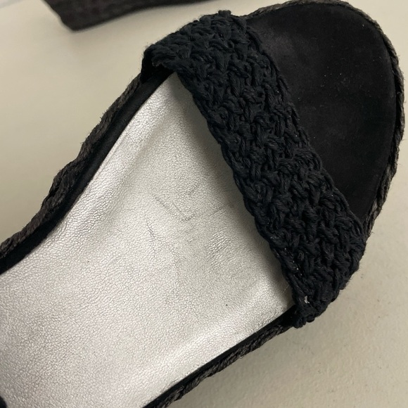 Stuart Weitzman Alex lo Wedge Espadrille Strappy Sandals Size 7.5 Black Woven - Picture 7 of 14